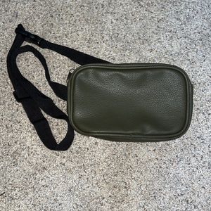 Dark green Fanny pack